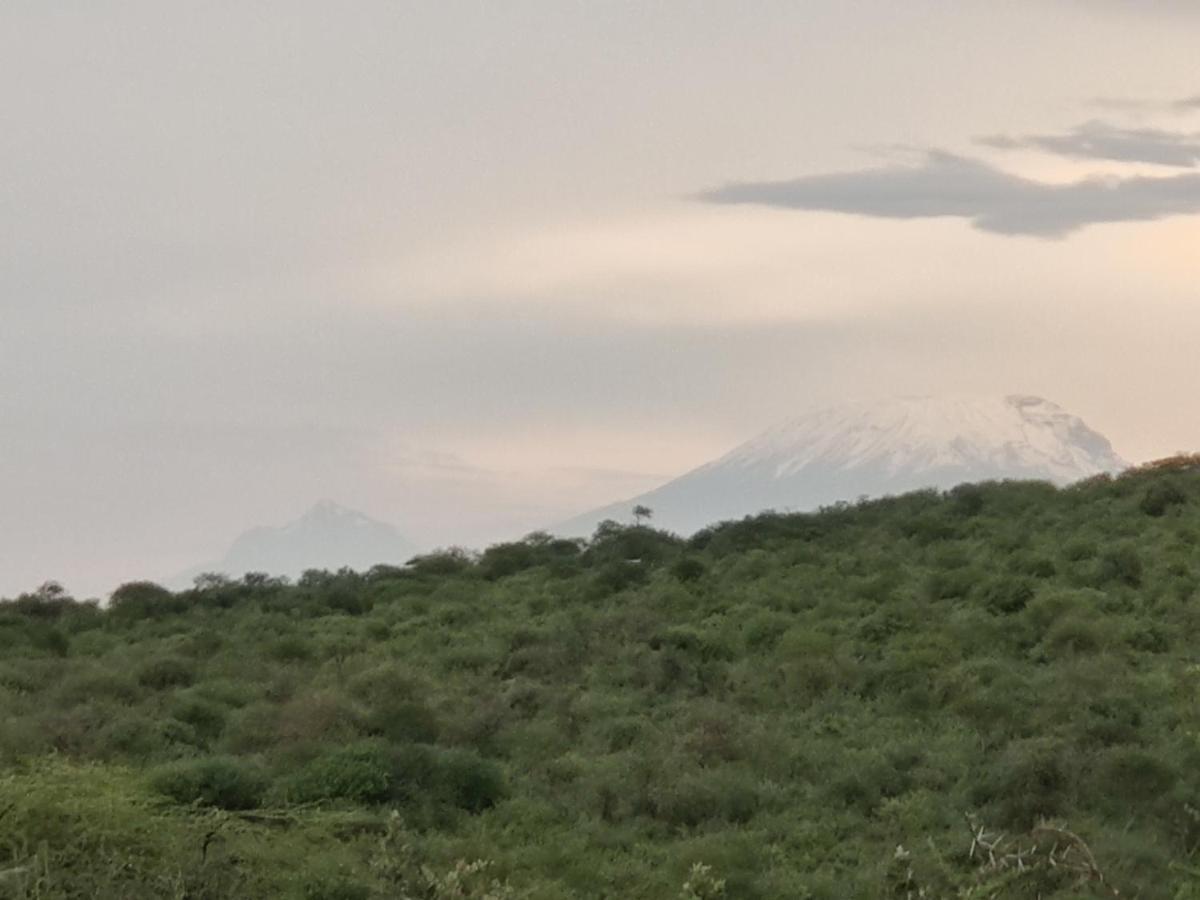 Oldonyo Orok Lodge Kajiado المظهر الخارجي الصورة
